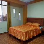 Hostal Real Suite